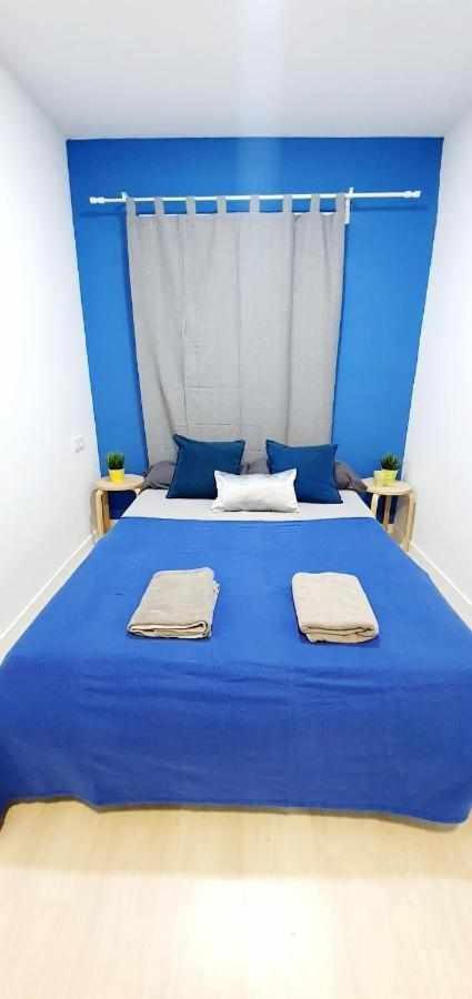 Hostal Urban Basic L'Hospitalet de Llobregat Eksteriør billede