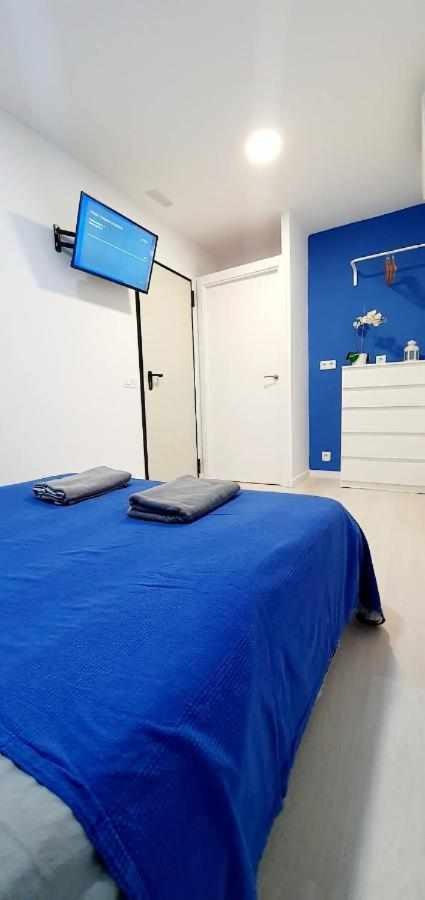 Hostal Urban Basic L'Hospitalet de Llobregat Eksteriør billede