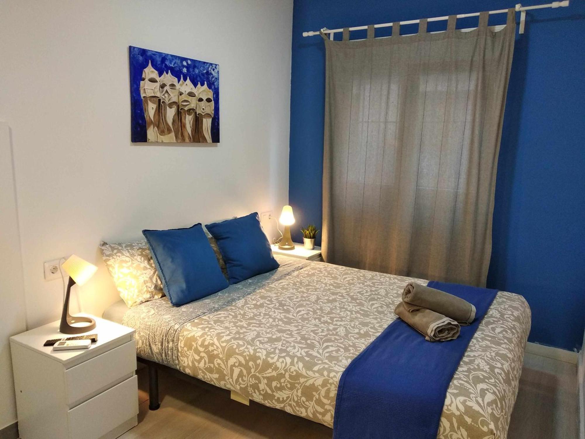 Hostal Urban Basic L'Hospitalet de Llobregat Værelse billede