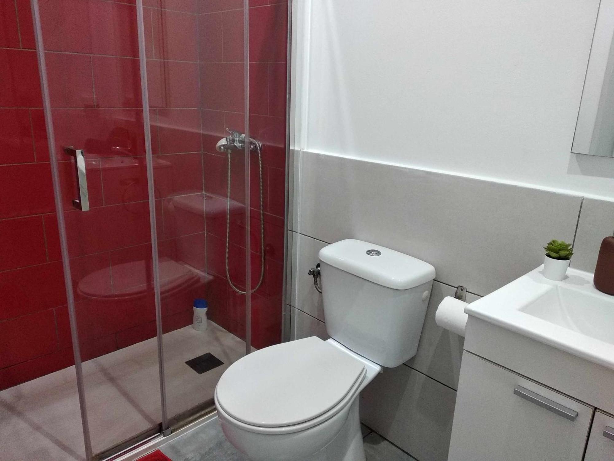 Hostal Urban Basic L'Hospitalet de Llobregat Værelse billede